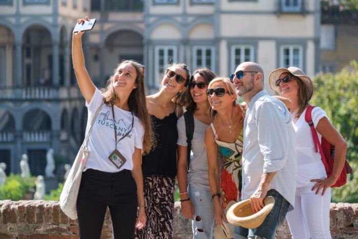 Lucca: Morning Food Tour With Snacks and Coffee - A Guided Journey Through Local Gastronomy