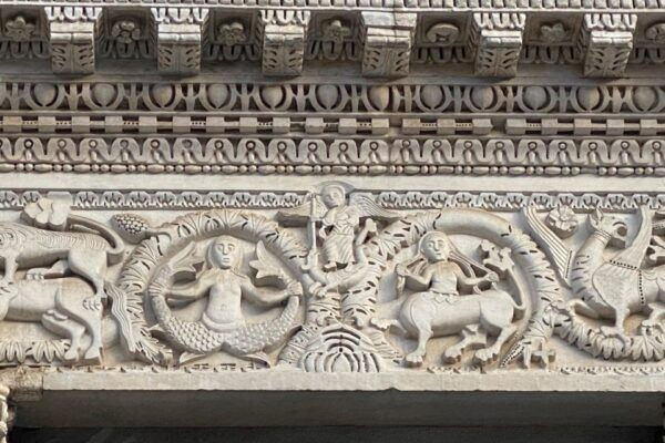 Lucca: Private Tour Historical Center, Monuments and Legends - The Sum Up