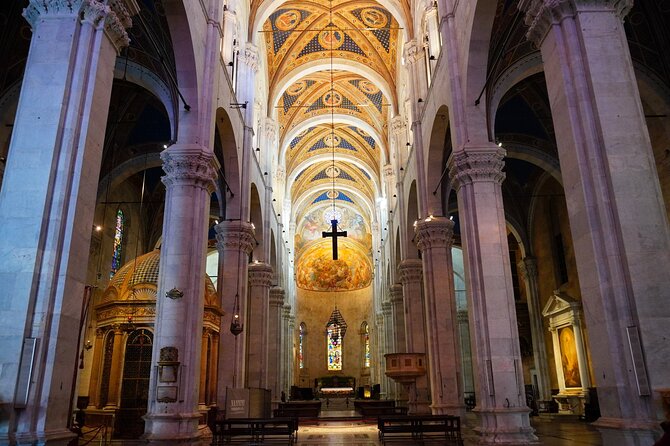 Lucca Private Walking Tour of the Historic Center and San Martino - Tour Highlights