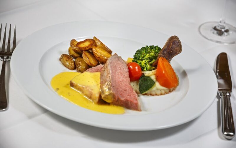 Lucerne: Lake Lucerne 1st Class Cruise with 3-Course Lunch - Frequently Asked Questions