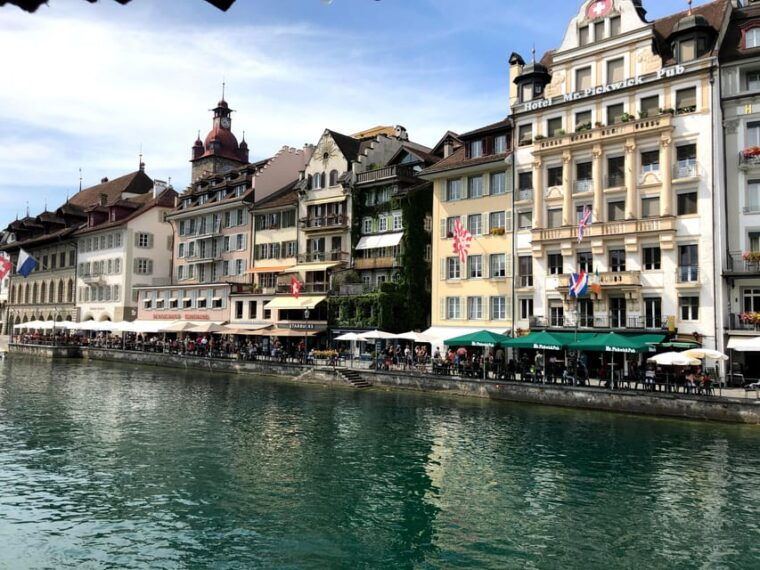 Lucerne: Private Walking Tour and Chocolate Tasting - Exploring Lucernes Old Town