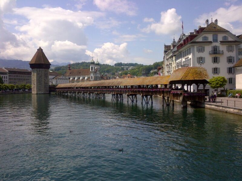 Lucerne small group walking tour and Lake Cruise from Basel - FAQ