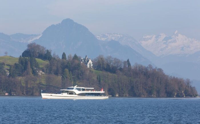 Lucerne: Walking and Boat Tour With Cheese & Wine Tasting - Booking and Cancellation Policy