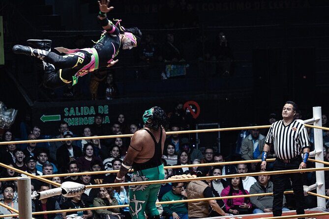 Lucha Libre Tour at the Arena Coliseo de Guadalajara as a local - Good To Know