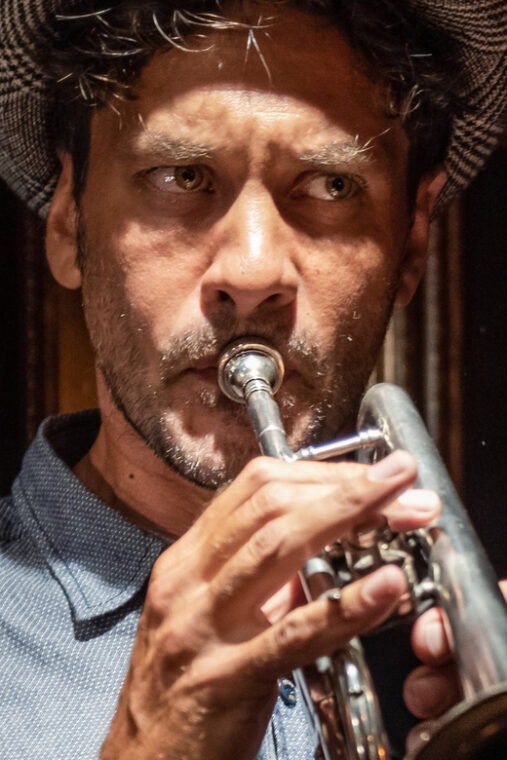 Lucho Dragone: the Voice and Trumpet That Will Captivate You - Artistic Contributions to the Music Scene