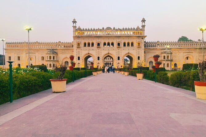 Lucknow Heritage Car Tour Explore Iconic Nawabi Imambaras - The Itinerary Breakdown: What You Can Expect