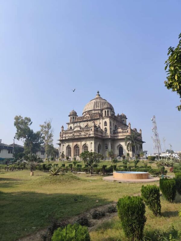 Lucknow: Kaiserbagh Heritage Walking Tour - The Experience in Practice