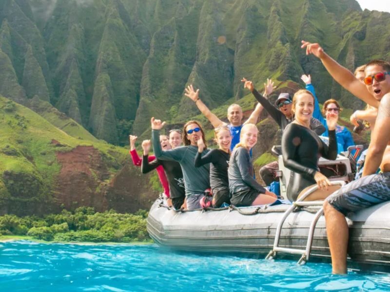 Lucky Lady Deluxe Na Pali Adventure in Hawaii - Snorkeling: choose the right package