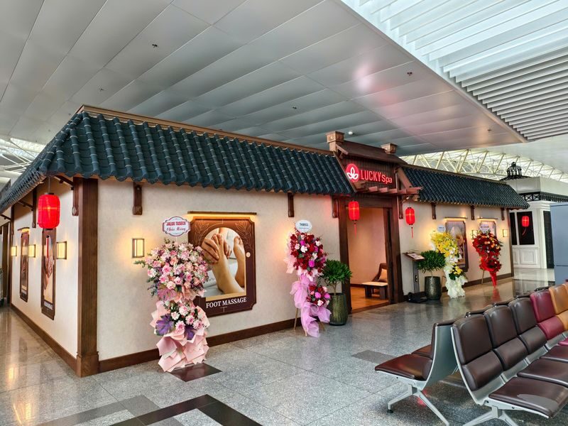 Lucky Spa in Noi Bai International Airport Terminal 2 - A Short Reset Between Airport Tasks