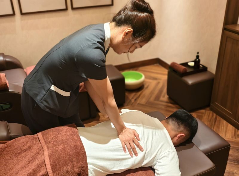 Lucky Spa in Noi Bai International Airport Terminal 2 - What the Price Buys, and What It Does Not