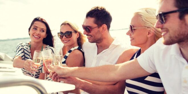 Lugana Wine Tour With Private Panoramic Boat on Lake Garda - Full Description