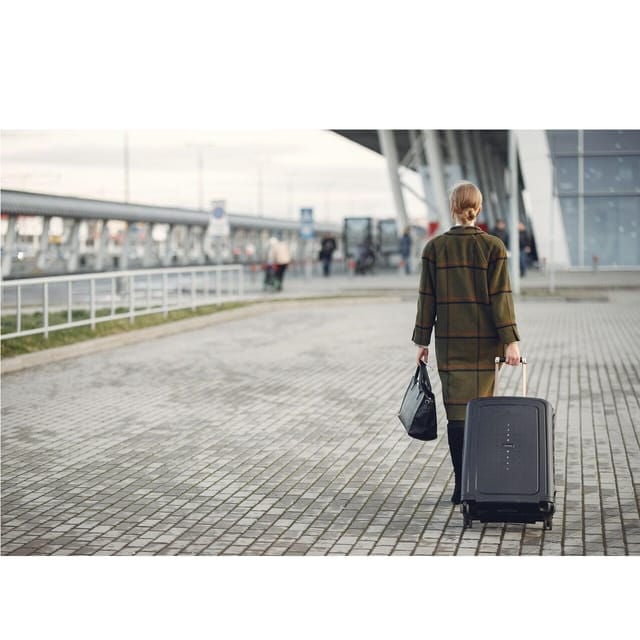 Luggage Storage Malaga - Accessibility and Support