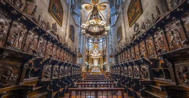 Lugo: Cathedral of Santa Maria Entry Ticket and Audio Guide - Good To Know
