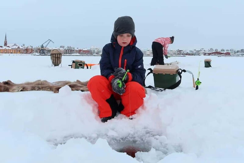 Lulea: Ice Fishing Tour in the heart of the city with Guide - What to Expect from the Ice Fishing Tour