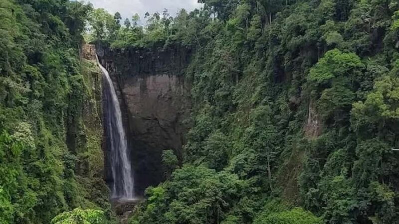 Lumajang or Malang: Kabut Pelangi Waterfall Guided Tour - Who Is This Tour Best Suited For?