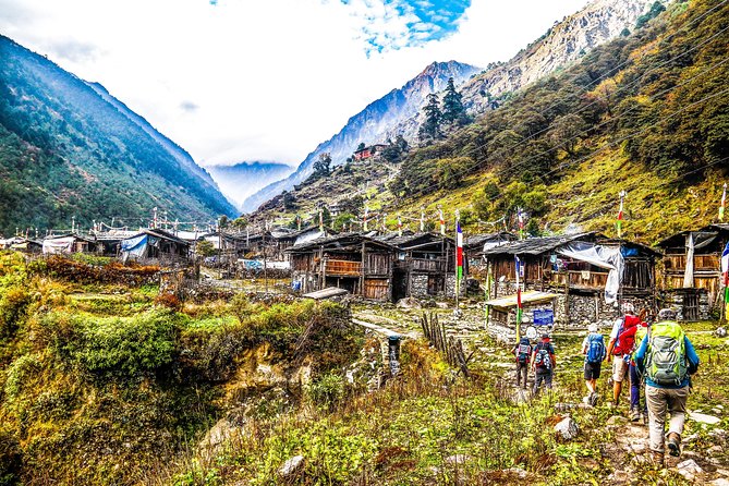 Lumba Sumba Pass Trek - Inclusions