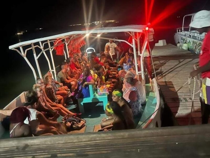 Luminous lagoon: Night Tour from Falmouth Hotels and Villas - FAQ