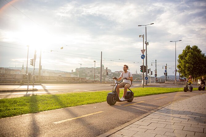 Luna E-Scooter Rent for Sightseeing in Budapest - Safety Precautions