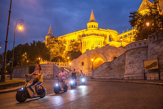 Luna E-Scooter Rent for Sightseeing in Budapest - Tour Guide Assistance