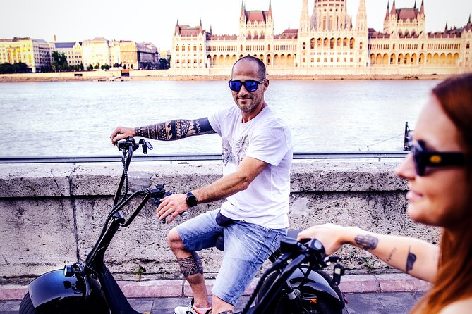 Luna E-Scooter Rent for Sightseeing in Budapest - Frequently Asked Questions