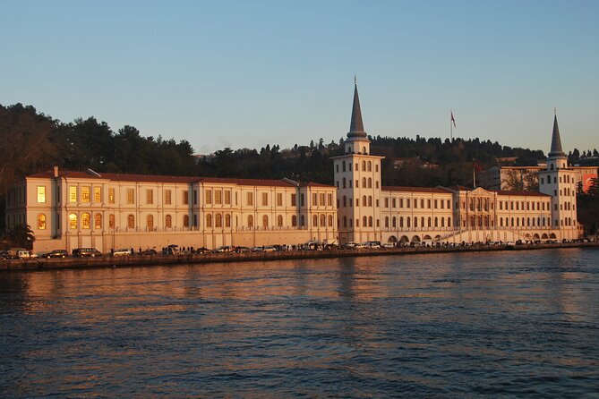 Lunch Cruise in Bosphorus - Start Time: 02:30 Pm
