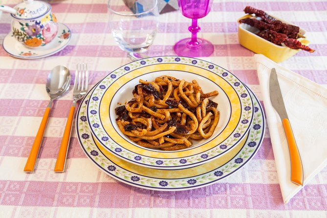Lunch or Dinner and Cooking Demo at a Local Home in Assisi - What To Expect