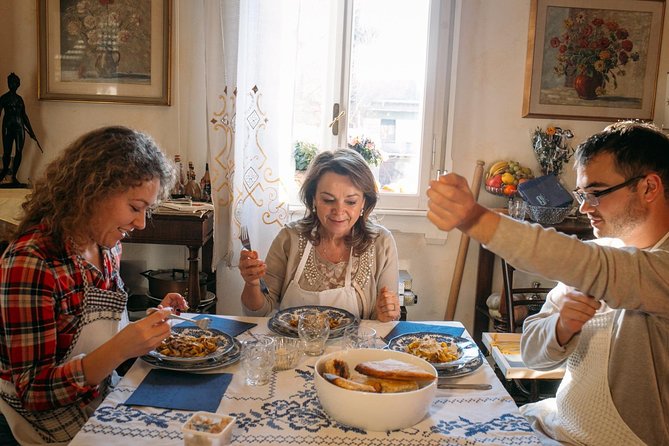 Lunch or Dinner and Cooking Demo at a Local Home in Belluno - Cooking Demo Experience