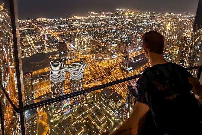 Lunch or Dinner at Burj Khalifa With Tickets - Dining Options and Menus