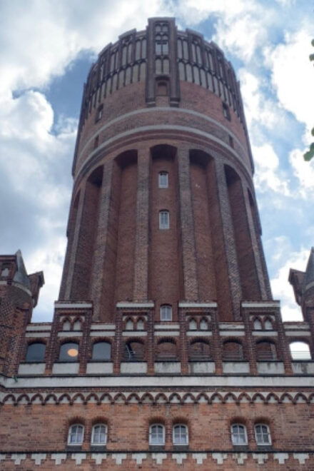 Lüneburg Scavenger Hunt and Sights Self-Guided Tour - Tour Mechanics