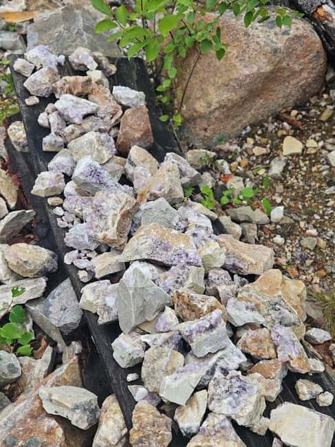 Luosto: Private Amethyst Mine Tour with Arctic Guide - Setting the Scene: What to Expect on Your Tour