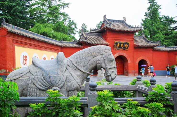 Luoyang Classic Day Tour Longmen Grottoes Old Twon Explore - Itinerary