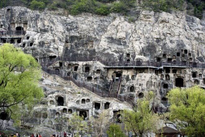 Luoyang Classic Day Tour Longmen Grottoes Old Twon Explore - Accessibility