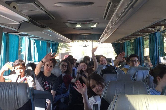 Luton Airport Private Transfers To/From London (Postcode E1 to E14) - Pricing and Guarantee