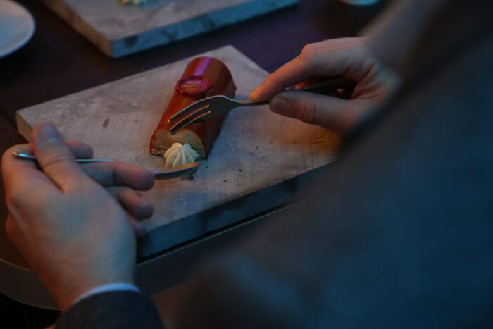 Luxembourg: Gourmet Food Dinner in a Vintage Bus - Why This Tour Works Well