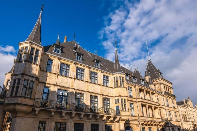 Luxembourg: Intro Walking Tour with a Local - Good To Know  