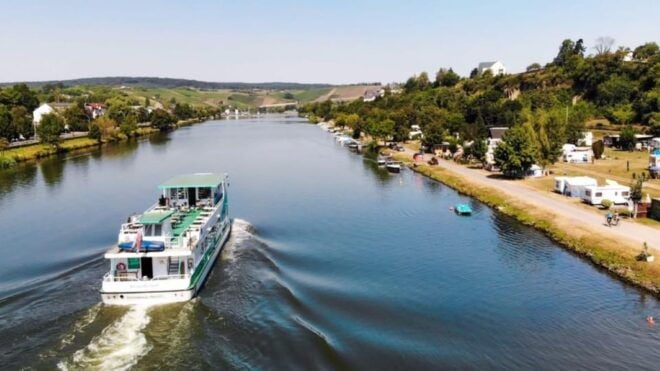 Luxembourg: Moselle Day Trip With Wine Tasting and Boat Tour - Meeting Point and Important Information