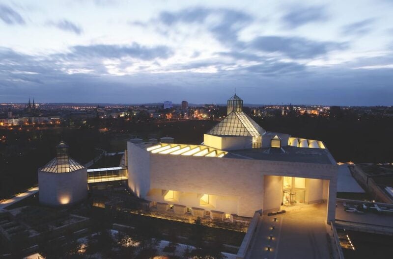 Luxembourg: Mudam Contemporary Art Museum Entry Ticket - Good To Know
