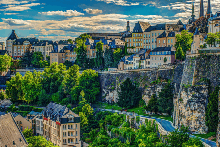 Luxembourg: Private Tour of Luxembourg - Authentic Experiences and Guide Quality
