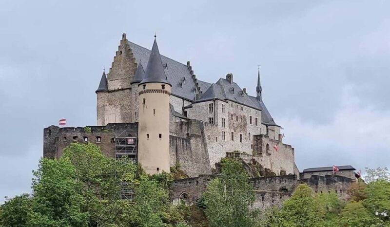 Luxembourg Vianden Castle Tour with Transfer + surprise stop - Additional Stops and Flexibility