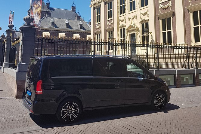 Luxery Transfer Amsterdam Schiphol Airport to the Amsterdam Cruise Terminal - Mobile Ticket Availability