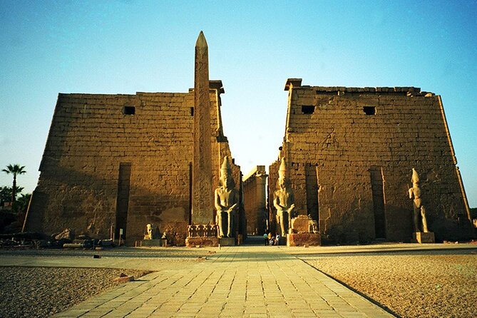 Luxor 1 Day Tour by Bus From Hurghada - Pickup Details