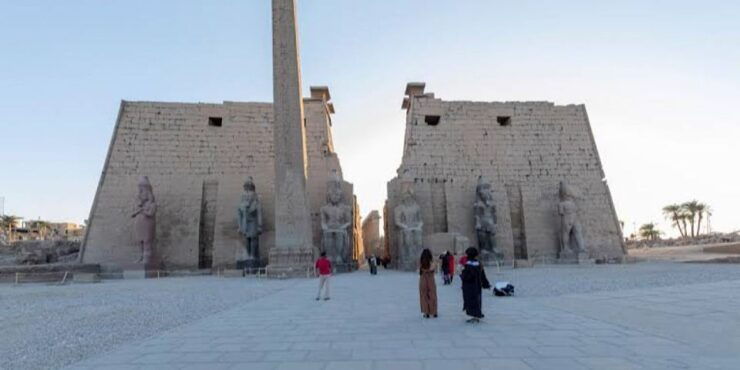 Luxor: 9-Day Egypt Tour W/ Cruise, Flights & Hot Air Balloon - Luxor Temple & Karnak Temple Visit