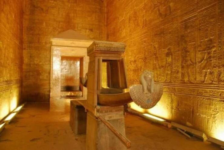 Luxor Day Tour Visit Edfu and Kom Ombo With Transfers - Good To Know
