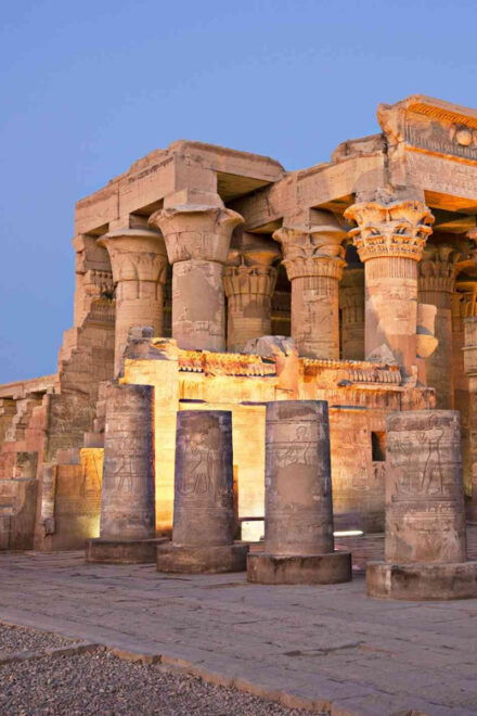 Luxor Day Tour Visit Edfu and Kom Ombo With Transfers - Transfer Details