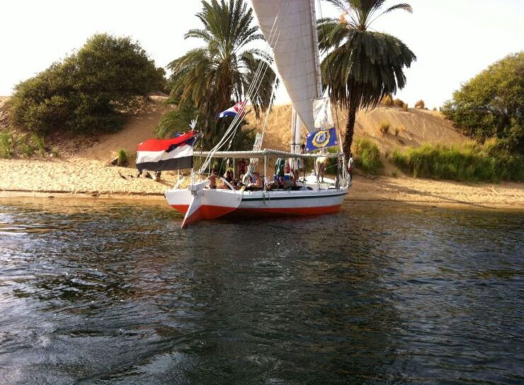 Luxor: Half Day Motor Boat Ride With Banana Island Visit - Activity Details