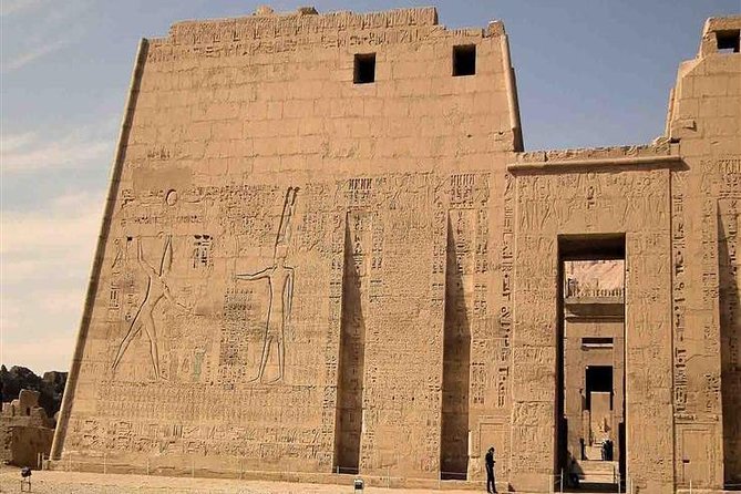 Luxor Private Day Tour: Medinet Habu - City Monastery - Tombs of Nobles - Inclusions