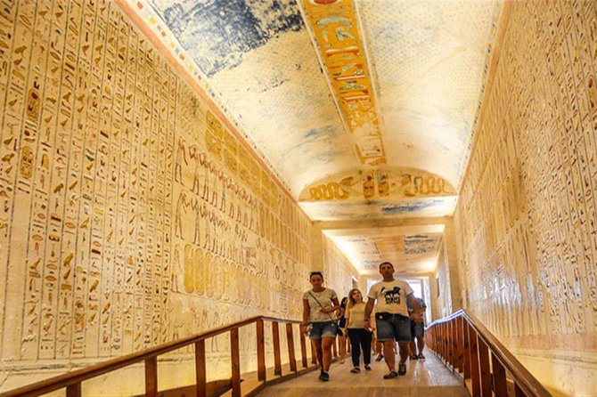 Luxor Private Tour : West Bank - Valley of Kings, Hatshepsut, Colossi of Memnon - Tour Overview and Itinerary