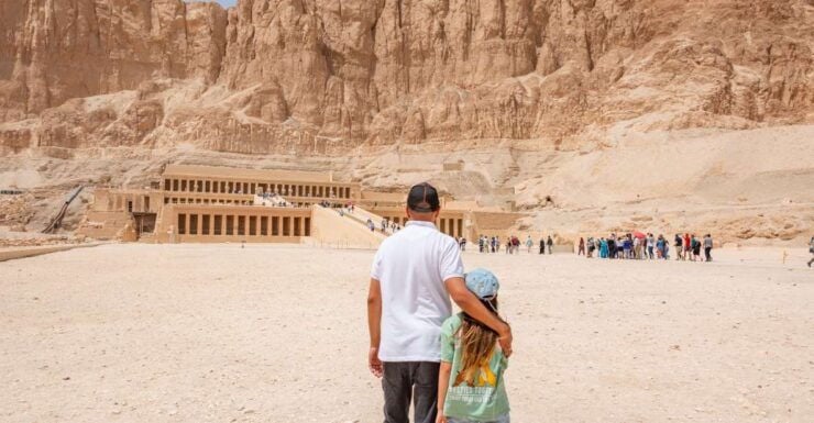 Luxor: West Bank Sightseeing Tour and Light Show - Payment Options and Advantages