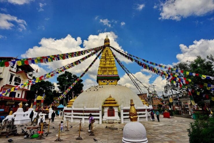 Luxury 4 Days Everest Base Camp Helicopter Tour - Luxury Accommodations and Experiences