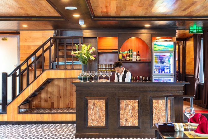 Luxury 5* Halong Bay 1 Day 8 Hours Cruising and Limousine - Luxury Experience and 5-star Rating